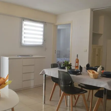 Fs190-d52 Appt 2 Pieces 4 Personnes * Fréjus